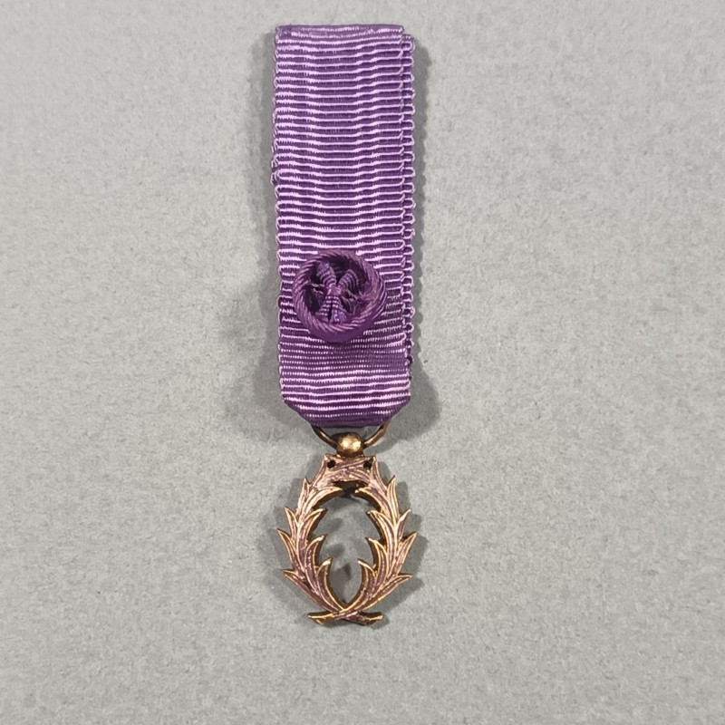 FRANCE REDUCTION DE LA MEDAILLE D'OFFICIER DE L'ORDRE DES PALMES ACADEMIQUES EN ARGENT